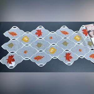Autumn Leaf Table Runner